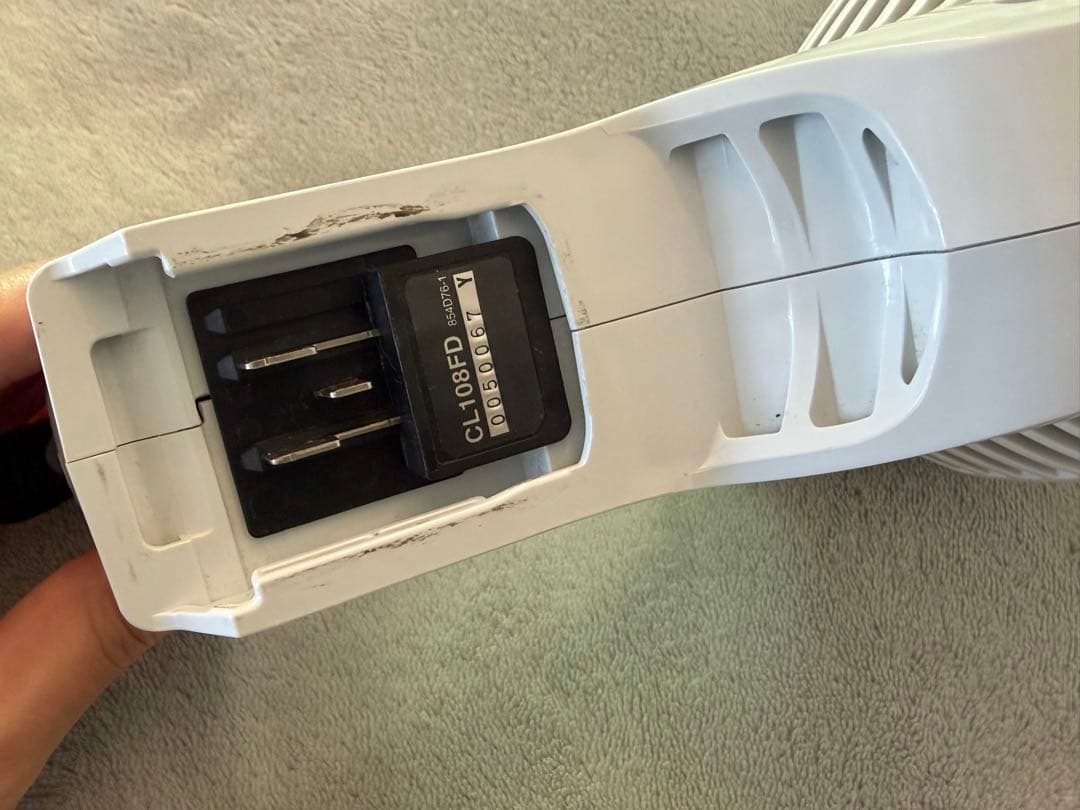 マキタ　Makita スティッククリーナー CL106FD