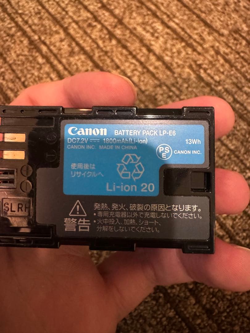 メ*ン様 Canon EOS 6D Mk2 デジタル一眼レフカメラ 本体