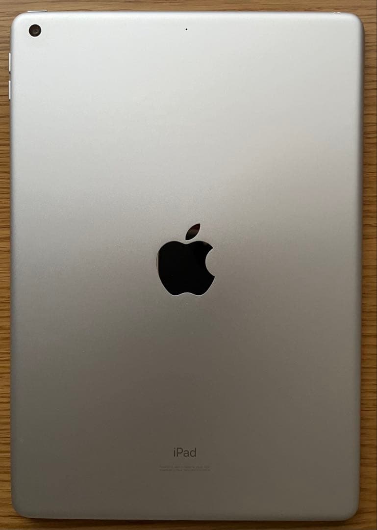 Apple iPad 第7世代 WiFiモデル シルバー 本体 元箱付き