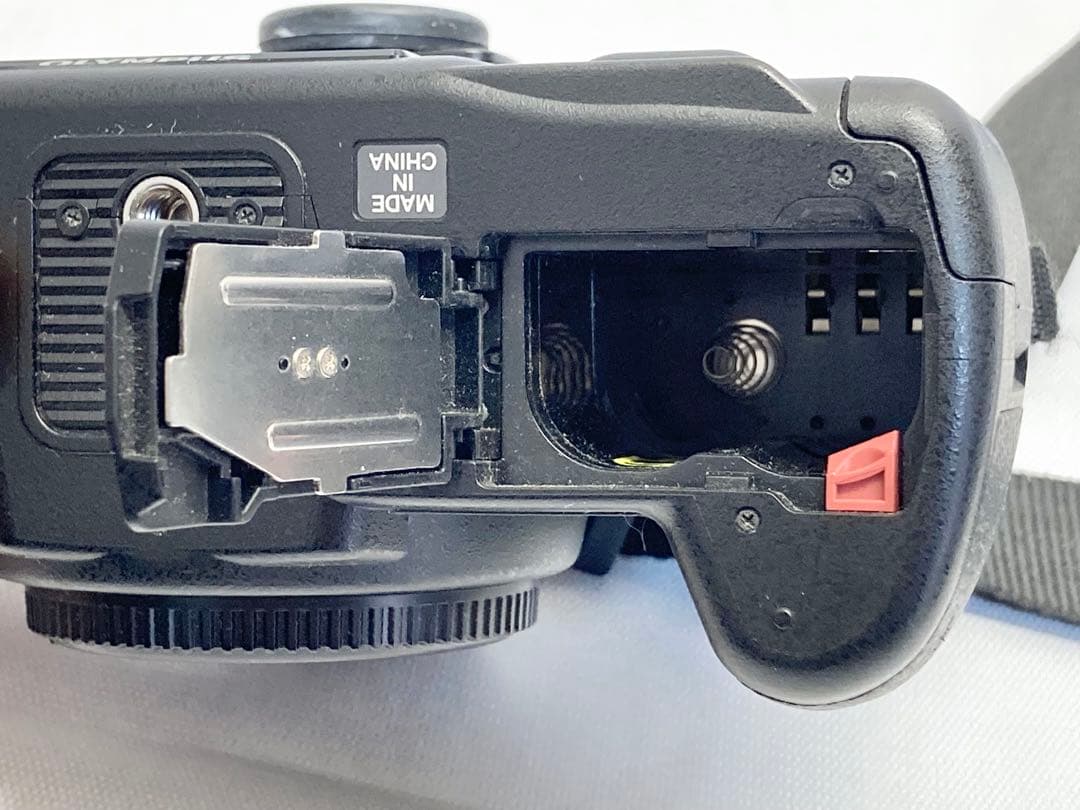 ともOLYMPUS オリンパス E-510 デジタル一眼レフカメラ