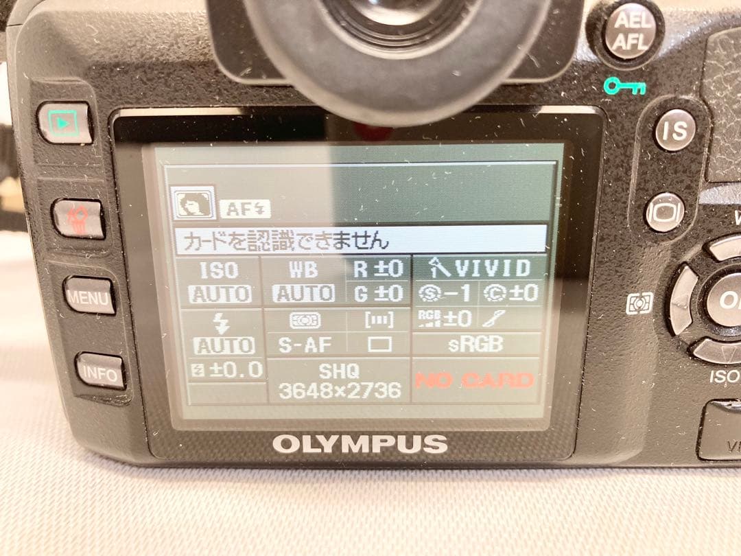 ともOLYMPUS オリンパス E-510 デジタル一眼レフカメラ