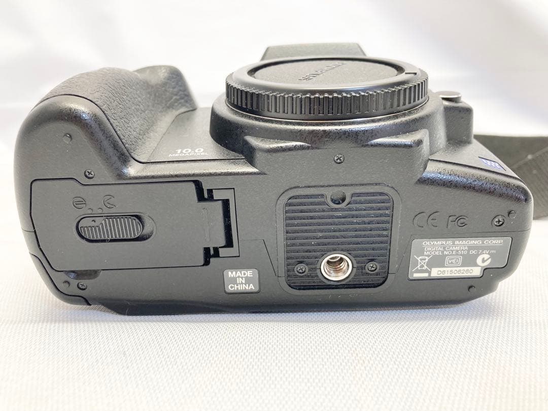 ともOLYMPUS オリンパス E-510 デジタル一眼レフカメラ