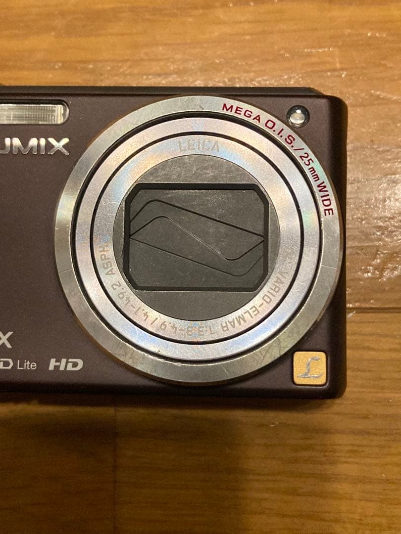 Panasonic LUMIX 12x 品番DMC-TZ7