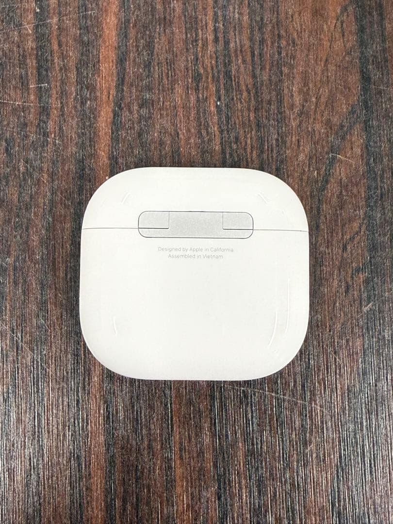 AirPods 4 アクティブノイズキャンセリング搭載