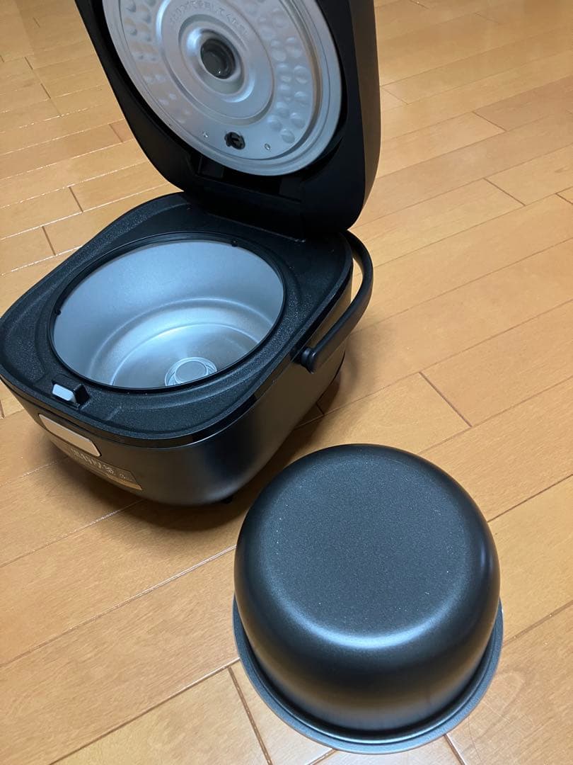 【美品】TIGER 炊飯器 黒特厚釜3合24年製