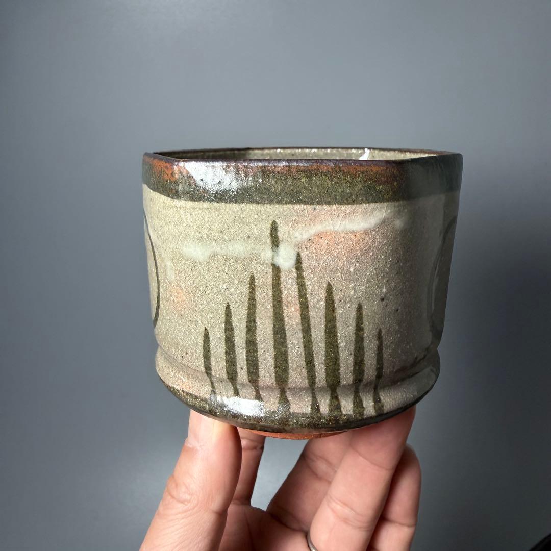 中里重利　造　絵唐津　亀甲向付　四客　共箱　高さ7.9cm　おしゃれな器
