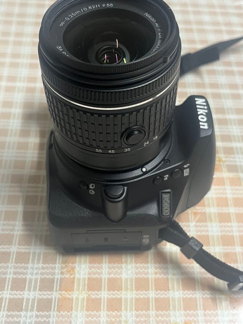 Nikon D5600 デジタル一眼レフカメラ 18-55mmレンズ付き