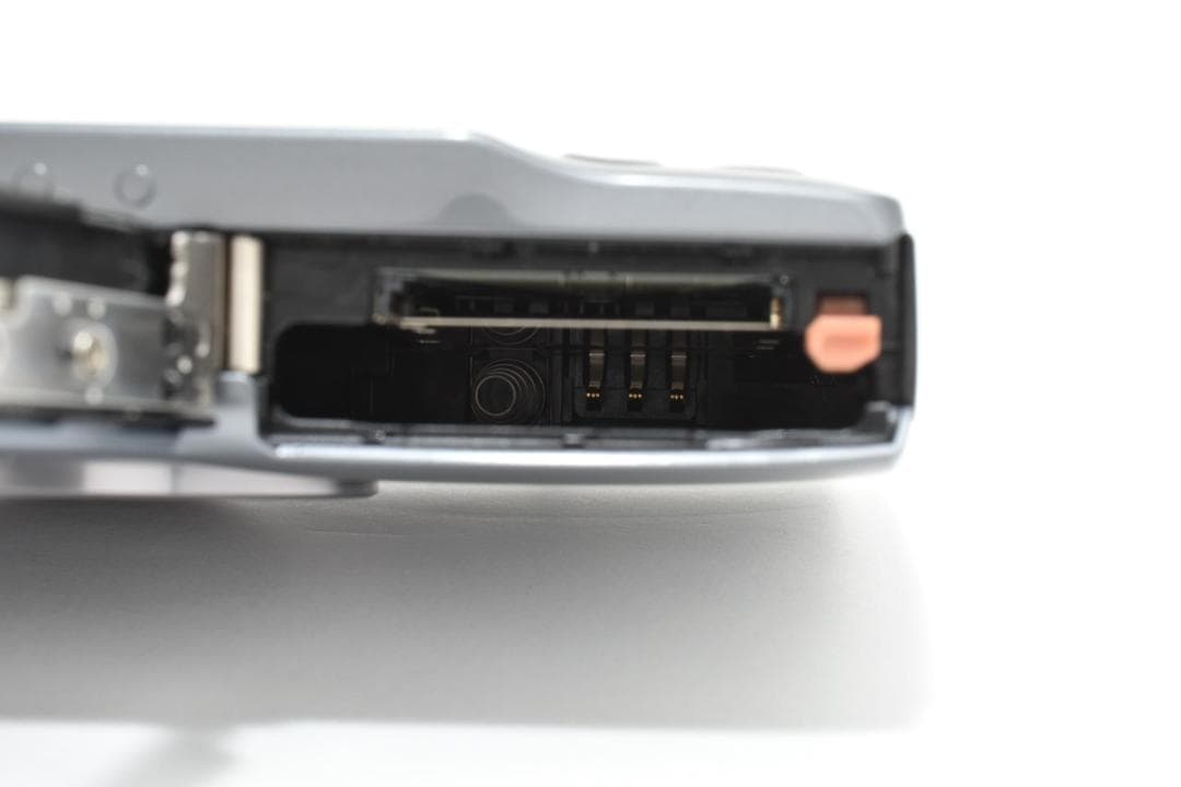 超美品 キヤノン IXY160 コンパクトデジタルカメラ シルバー Canon