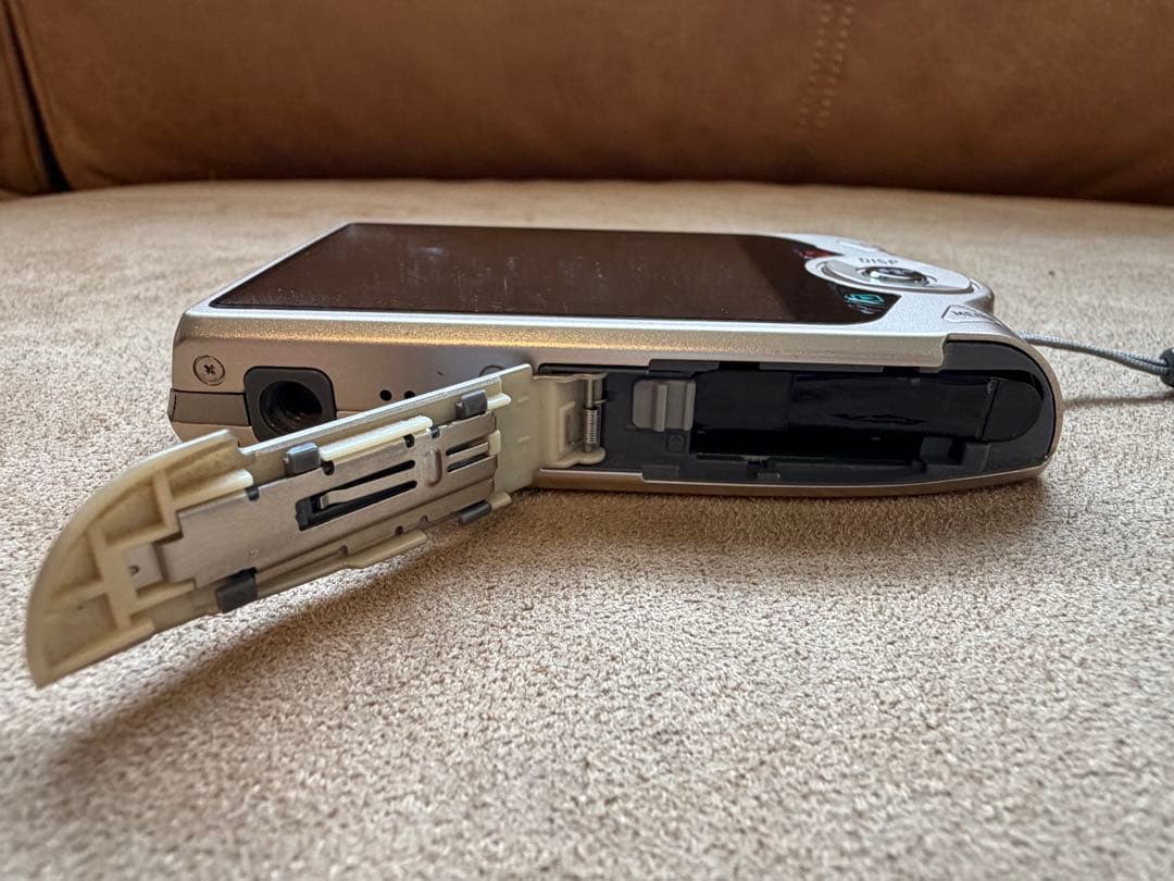 CASIO EXILIM EX-Z2300 コンパクトデジタルカメラ