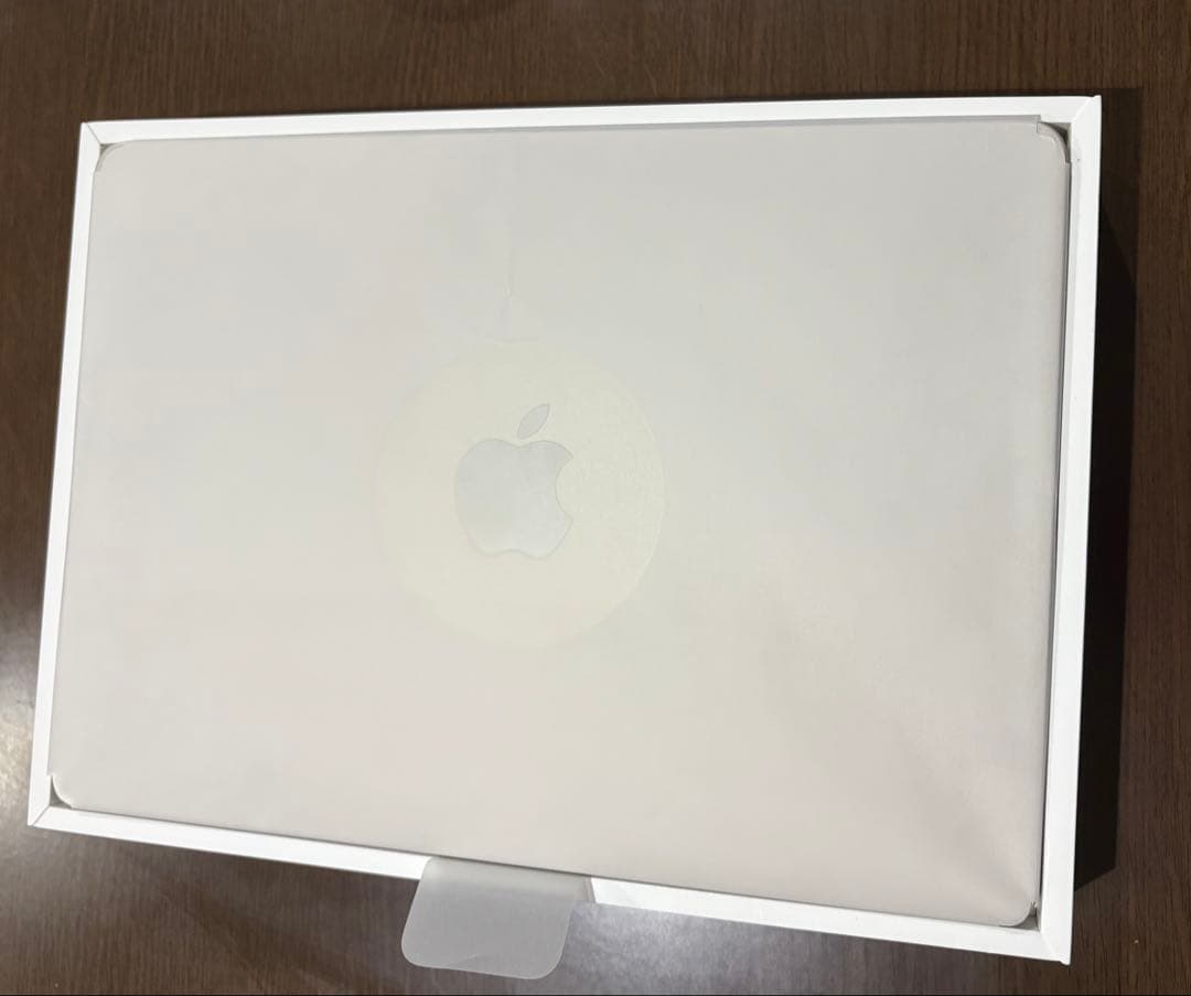あ*ん様 ほぼ新品！充放電2回 MacBookAir A2681 256GB