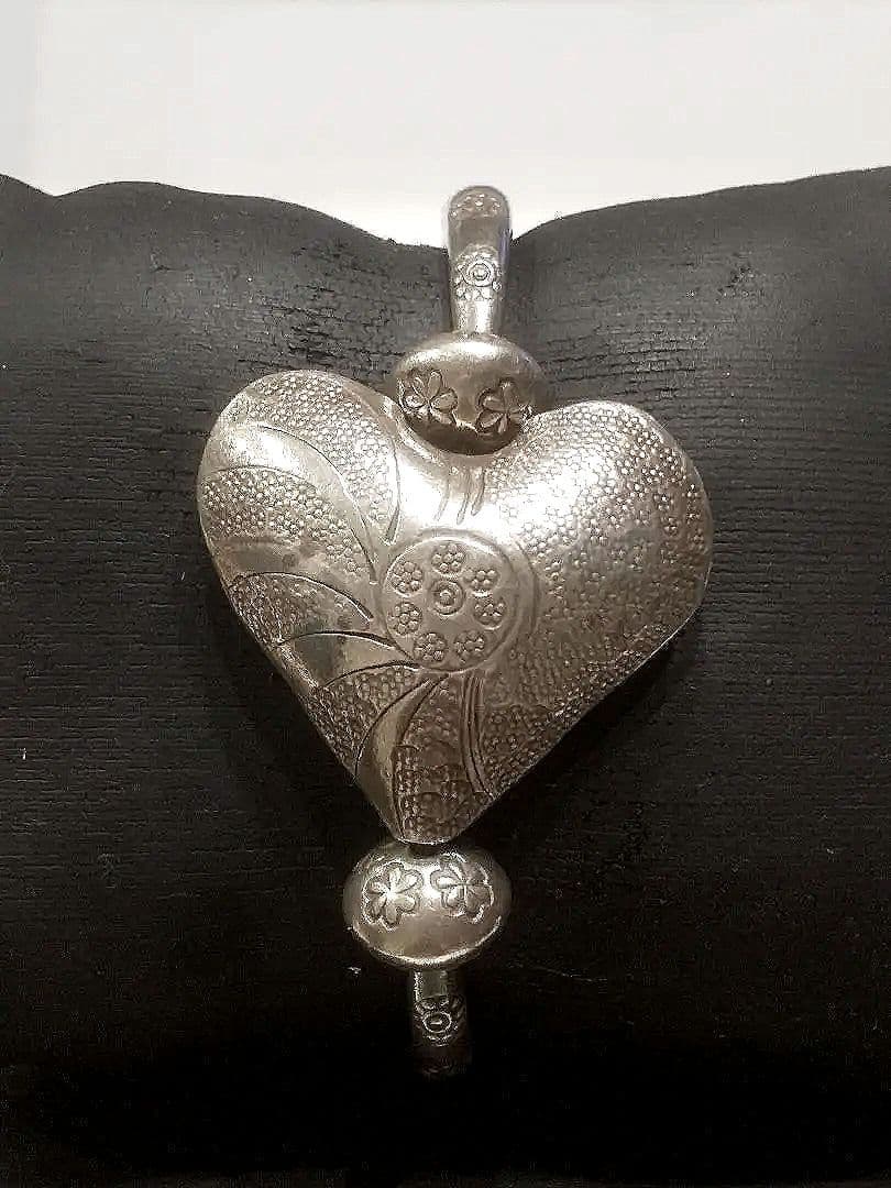 珍しい!! カレン族 ハートブレスレット 山岳民族 カレンシルバー タイ