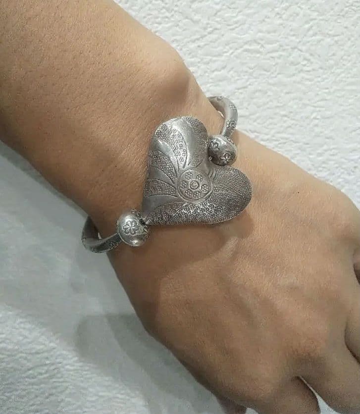 珍しい!! カレン族 ハートブレスレット 山岳民族 カレンシルバー タイ