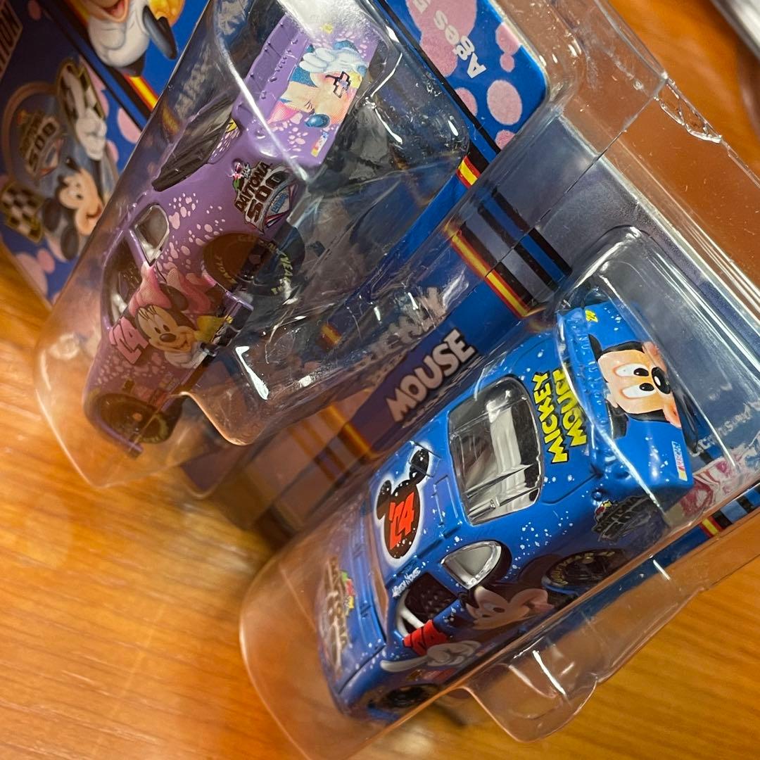 ナスカー 1/64 シボレー デイトナ500 ディズニー エディション 2004