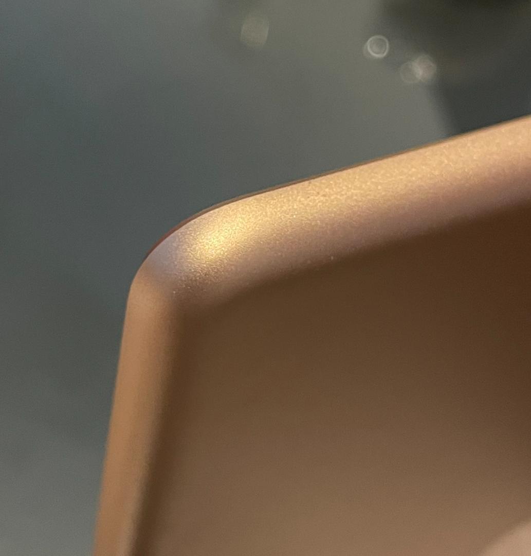 動作品 Apple iPad (第6世代) wifi 32GB ゴールド