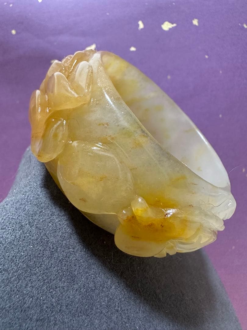 春節祭　魚戯蓮葉間　黄龍玉バングル