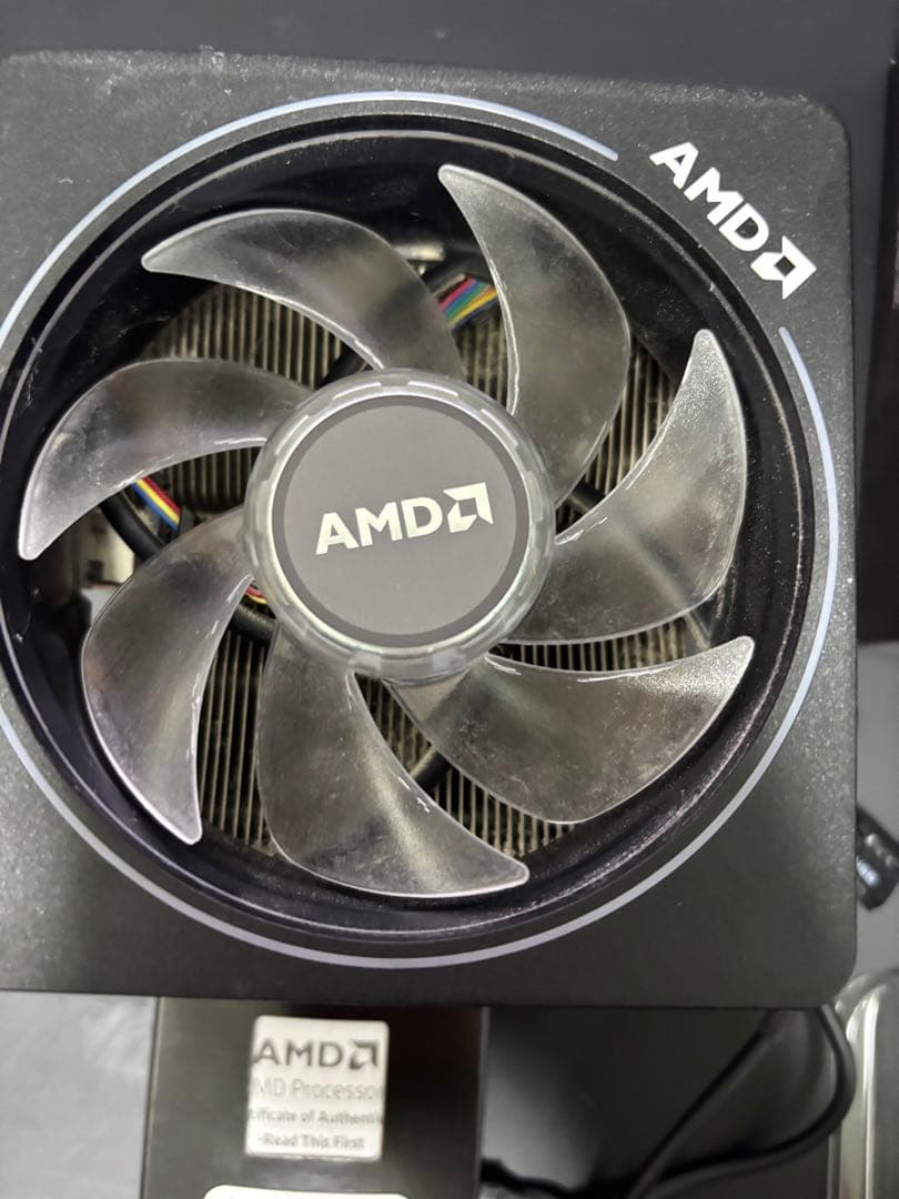 AMD Ryzen 7 3700X CPUクーラー付き