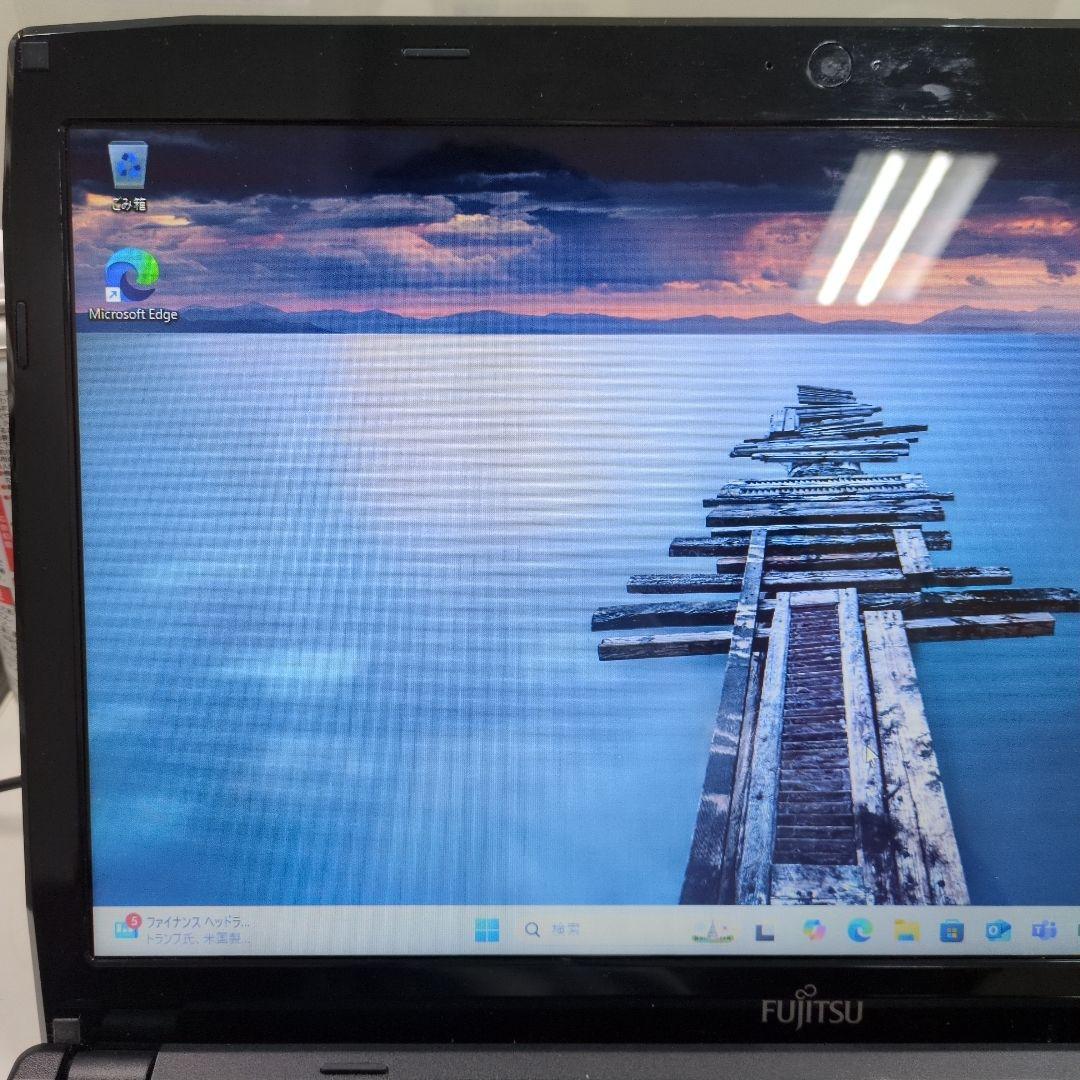 【美品】最新Win11 Lifebook 富士通 オフィス WiFi付 A90