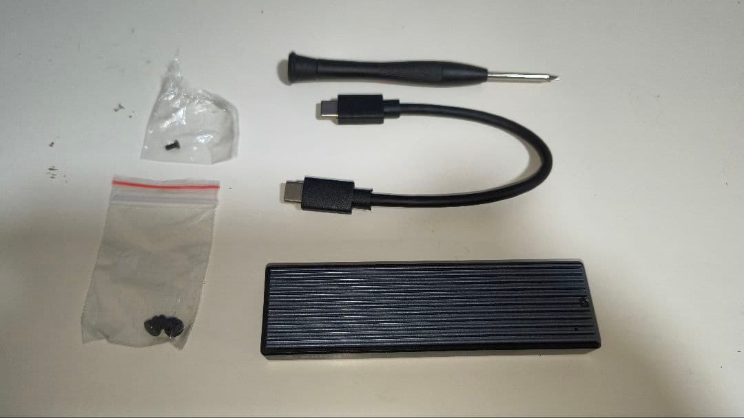 M.2 SSDとケース HP FX700 2tb