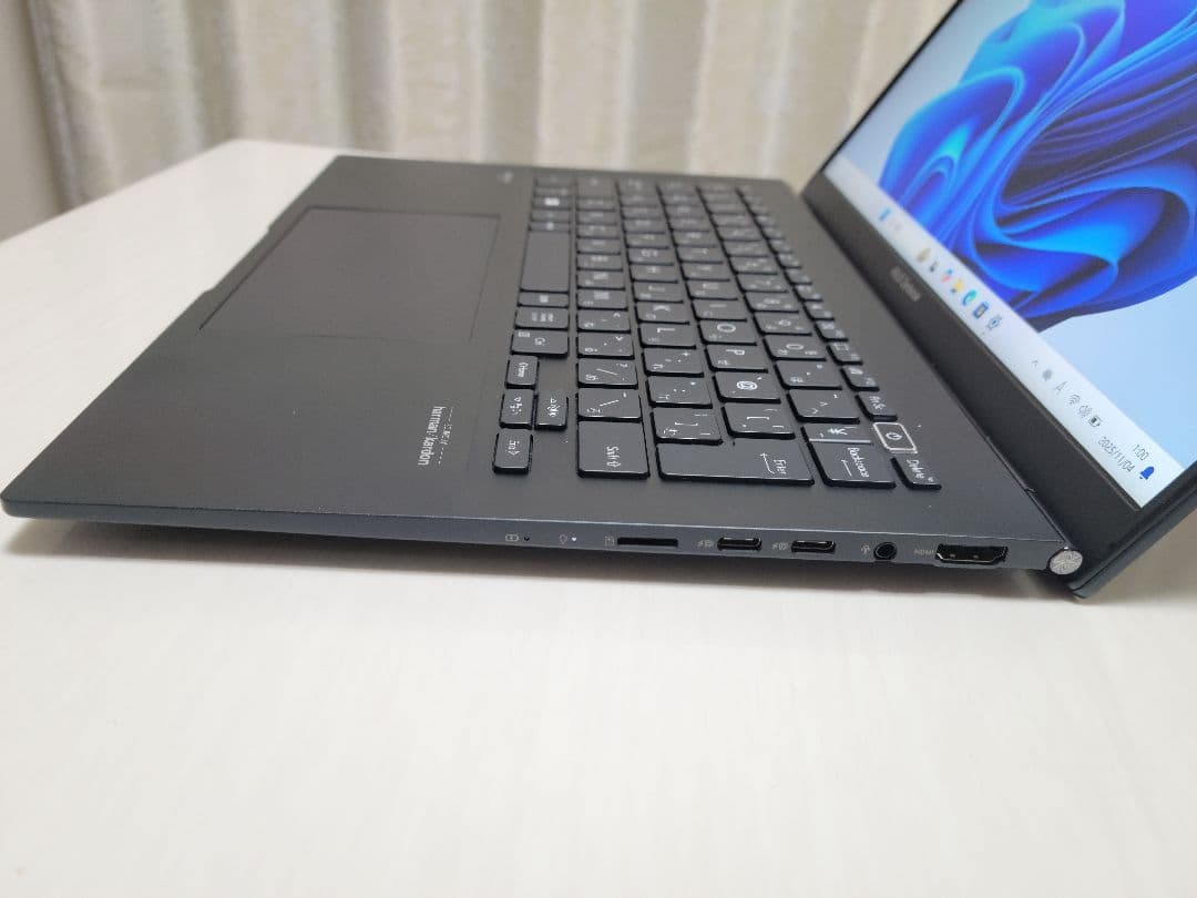 sumika　美品ASUS Zenbook 14 Ryzen7-7730U