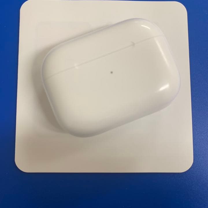 Apple正規品　AirPods pro 充電器のみ　AirPodsケース