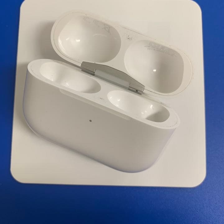Apple正規品　AirPods pro 充電器のみ　AirPodsケース