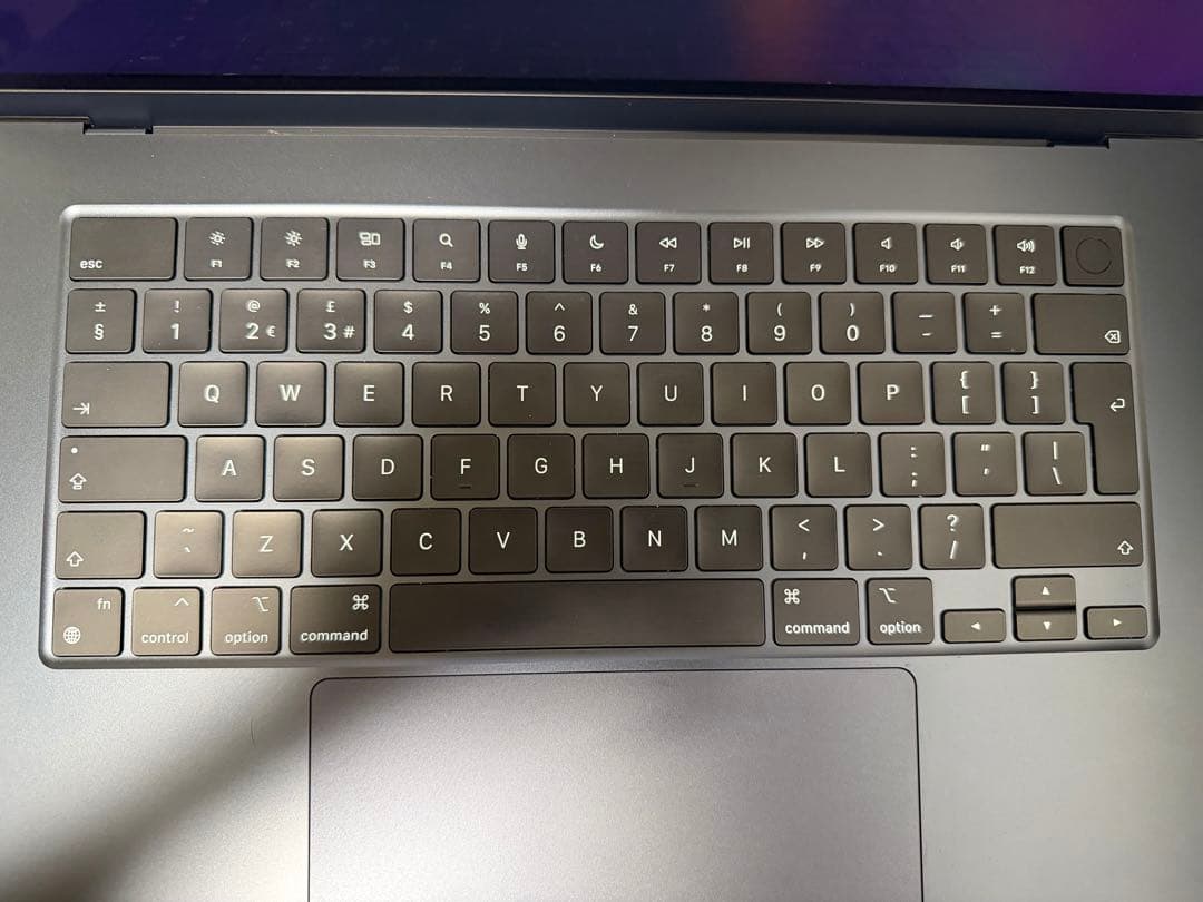 MacBook Air 15 M3 24GB 1TB（本体のみ）