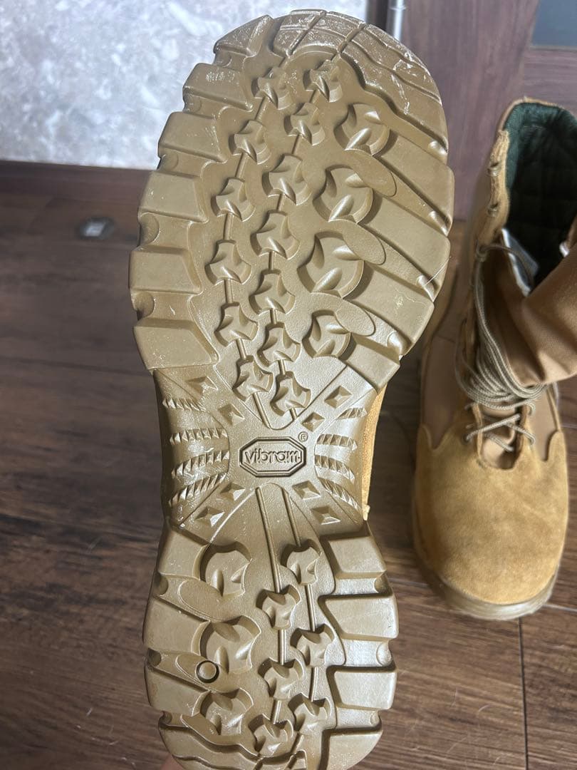 Danner Rivot TFX 8” Coyote 1200G 新品未使用