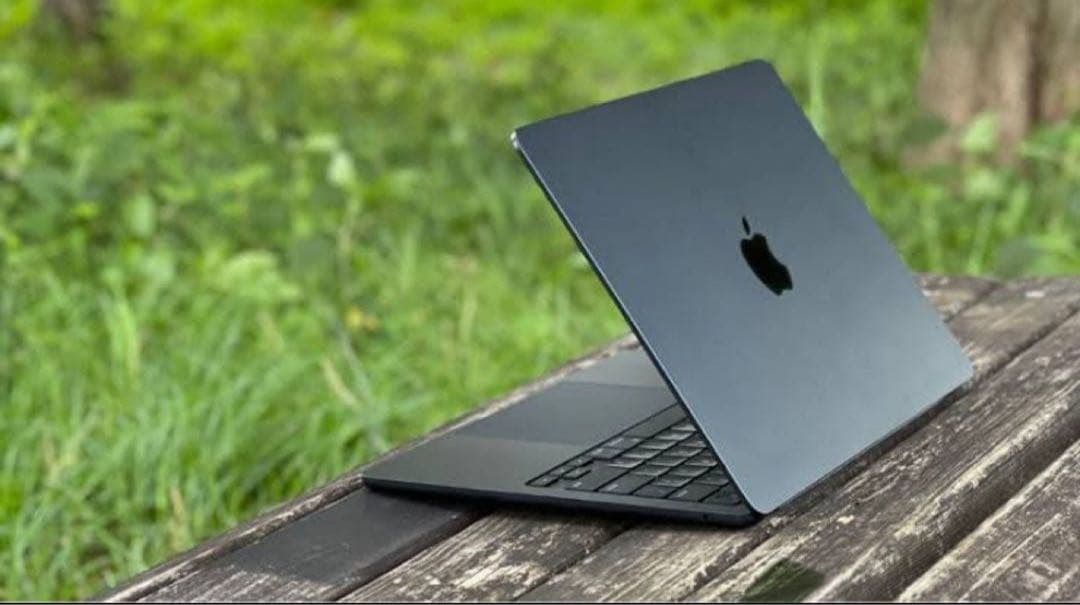 【超美品】MacBook Air M2 16GB / 1TB ミッドナ