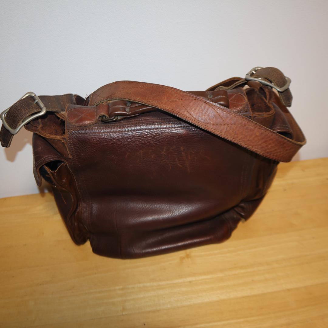 ヒロさんさん専用　希少　元ハーレー職人手作りショルダーバック