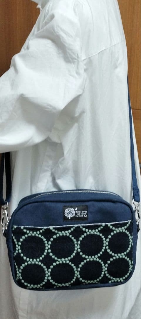 ミナペルホネン　ハンドメイド　レクタングルショルダーバッグ　タンバリン