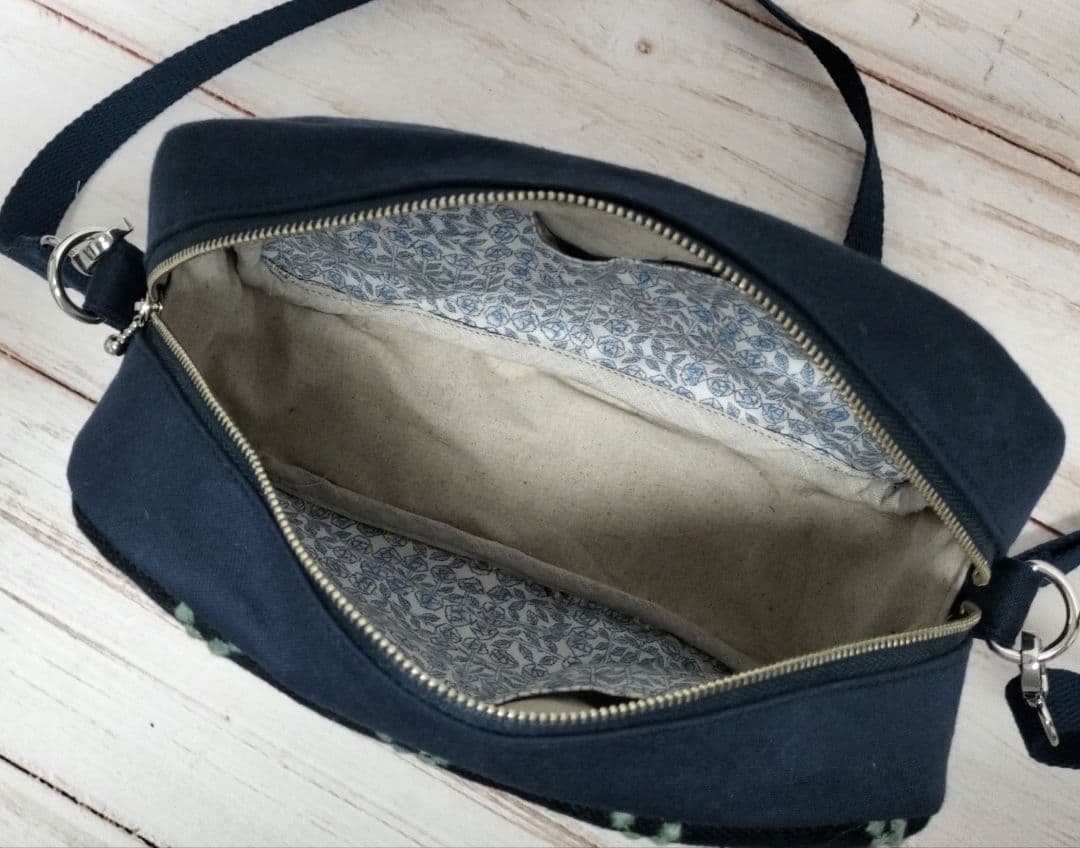 ミナペルホネン　ハンドメイド　レクタングルショルダーバッグ　タンバリン