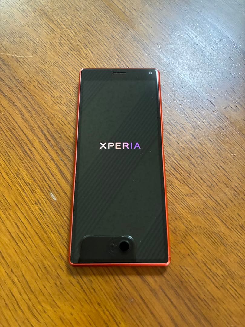 SONY Xperia 8 オレンジ　au