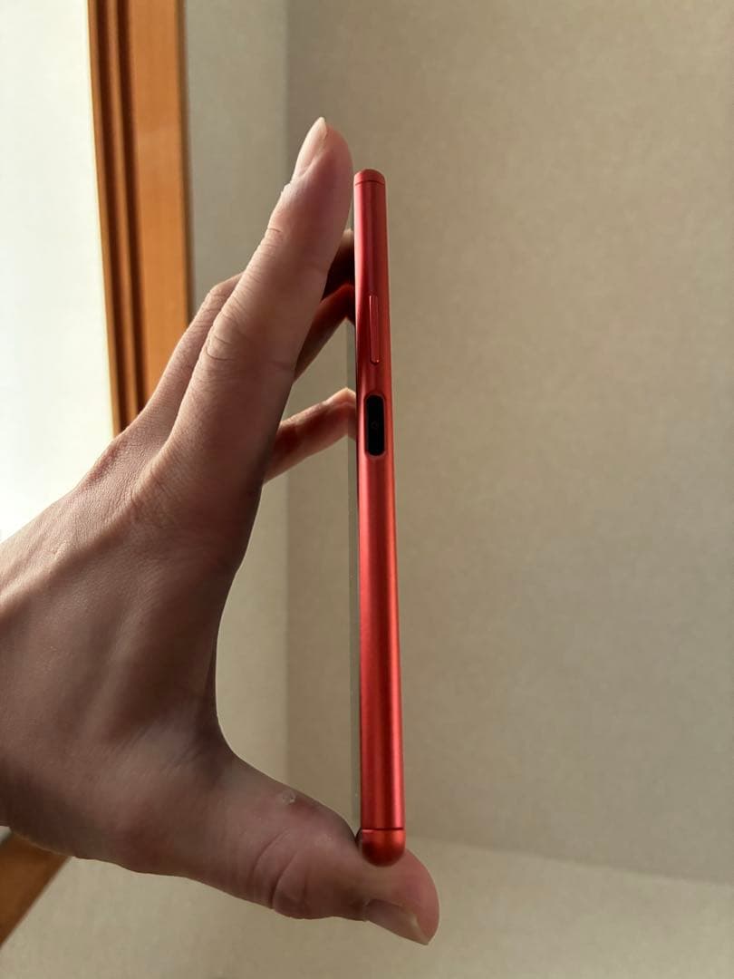 SONY Xperia 8 オレンジ　au
