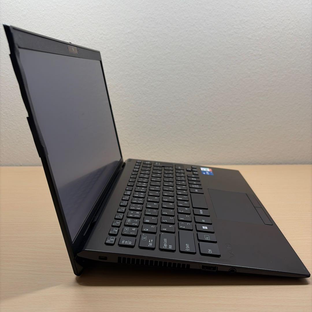 VAIO Pro PG i5-1235U 8GB SSD256 LTE対応