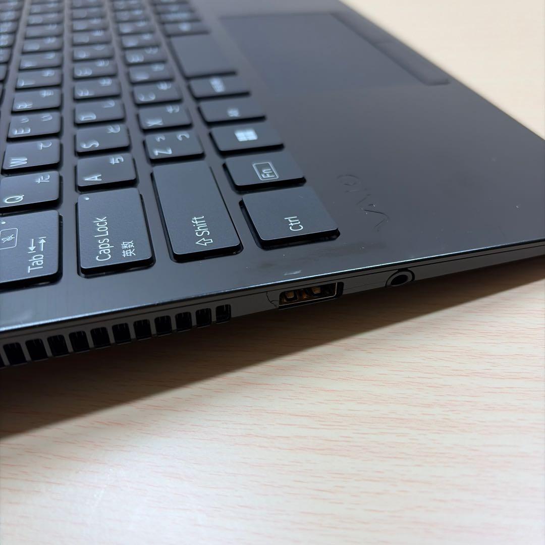 VAIO Pro PG i5-1235U 8GB SSD256 LTE対応