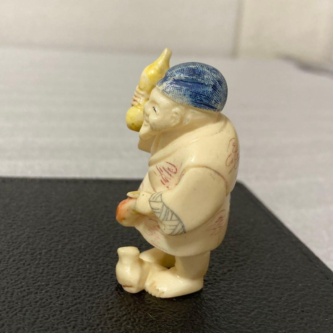 マンモス　牙彫り　根付　置物