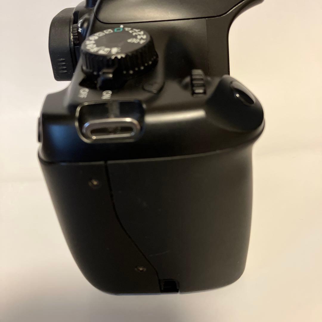 Canon EOS Kiss X50 本体、おまけレンズと付属品