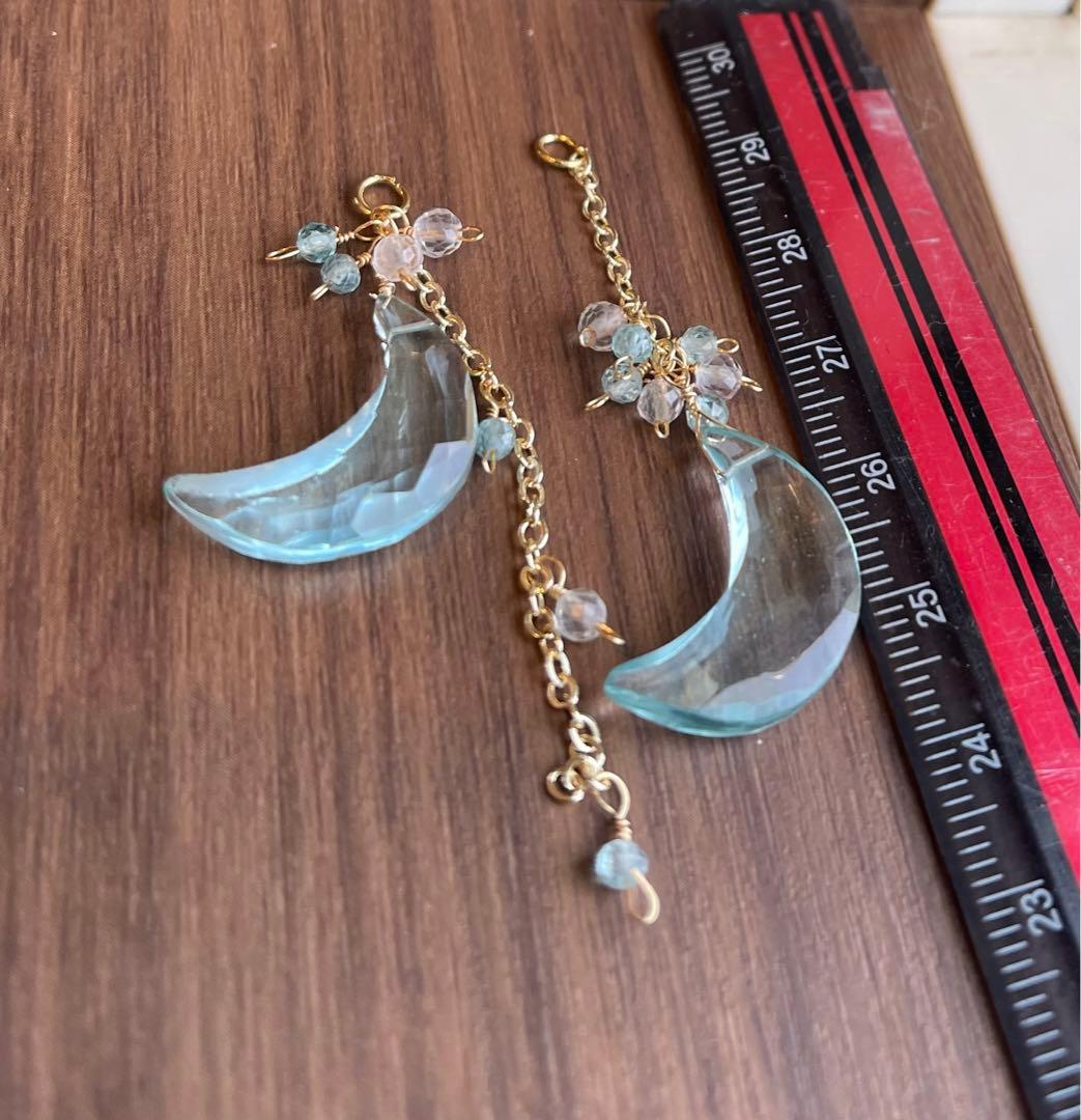 最終値下げブルートパーズカラークォーツ月のアシンメトリーピアスチャーム☆