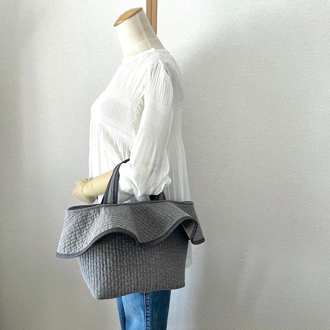 フレアフリル付きトートバッグ（M）　ヌビバッグ　グレー　ハンドメイド