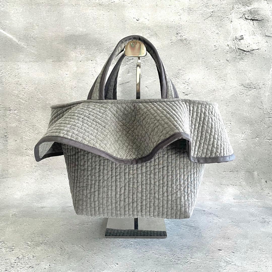 フレアフリル付きトートバッグ（M）　ヌビバッグ　グレー　ハンドメイド