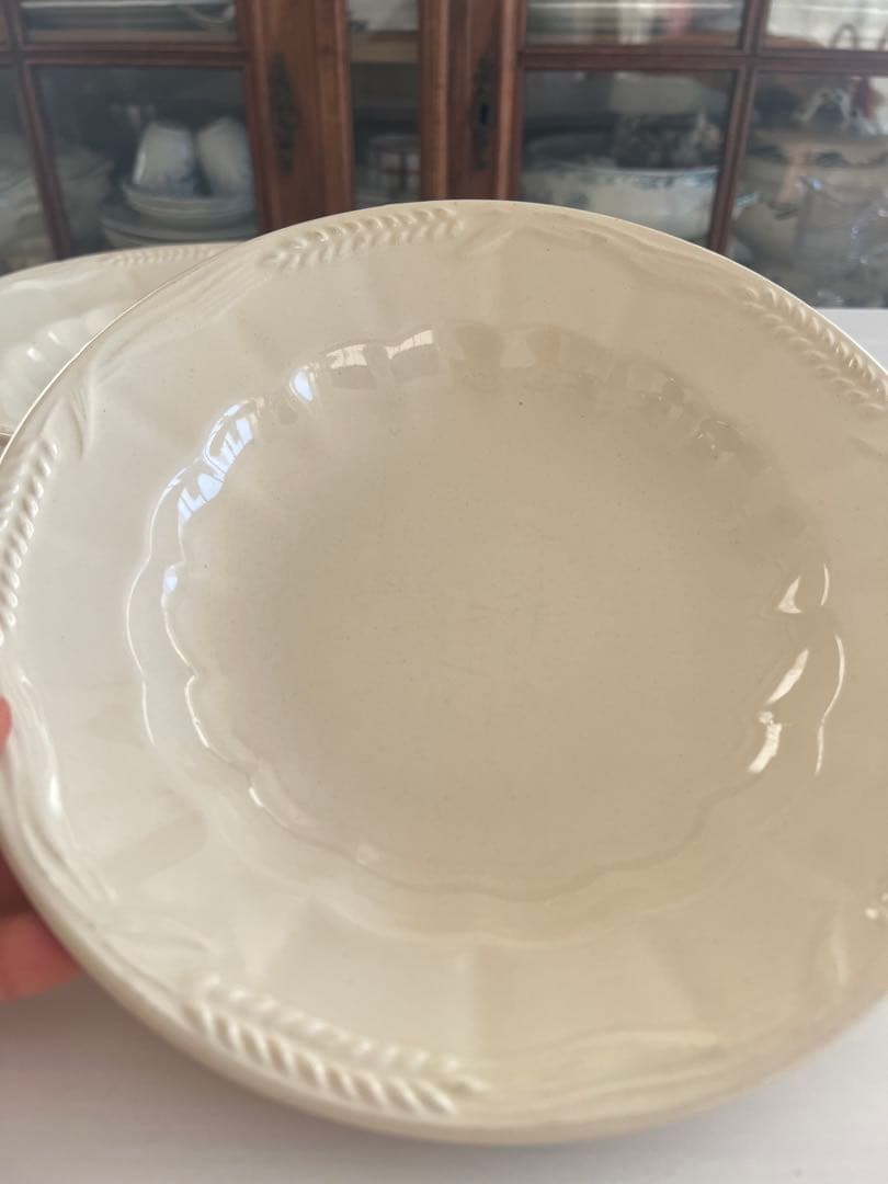 フランスアンティーク　麦の穂のレリーフ　アイボリーのスーププレート2枚セット