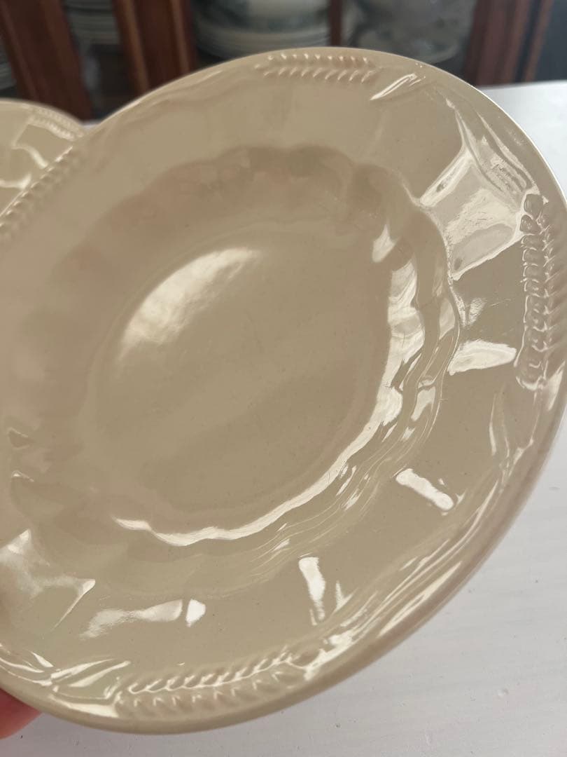 フランスアンティーク　麦の穂のレリーフ　アイボリーのスーププレート2枚セット