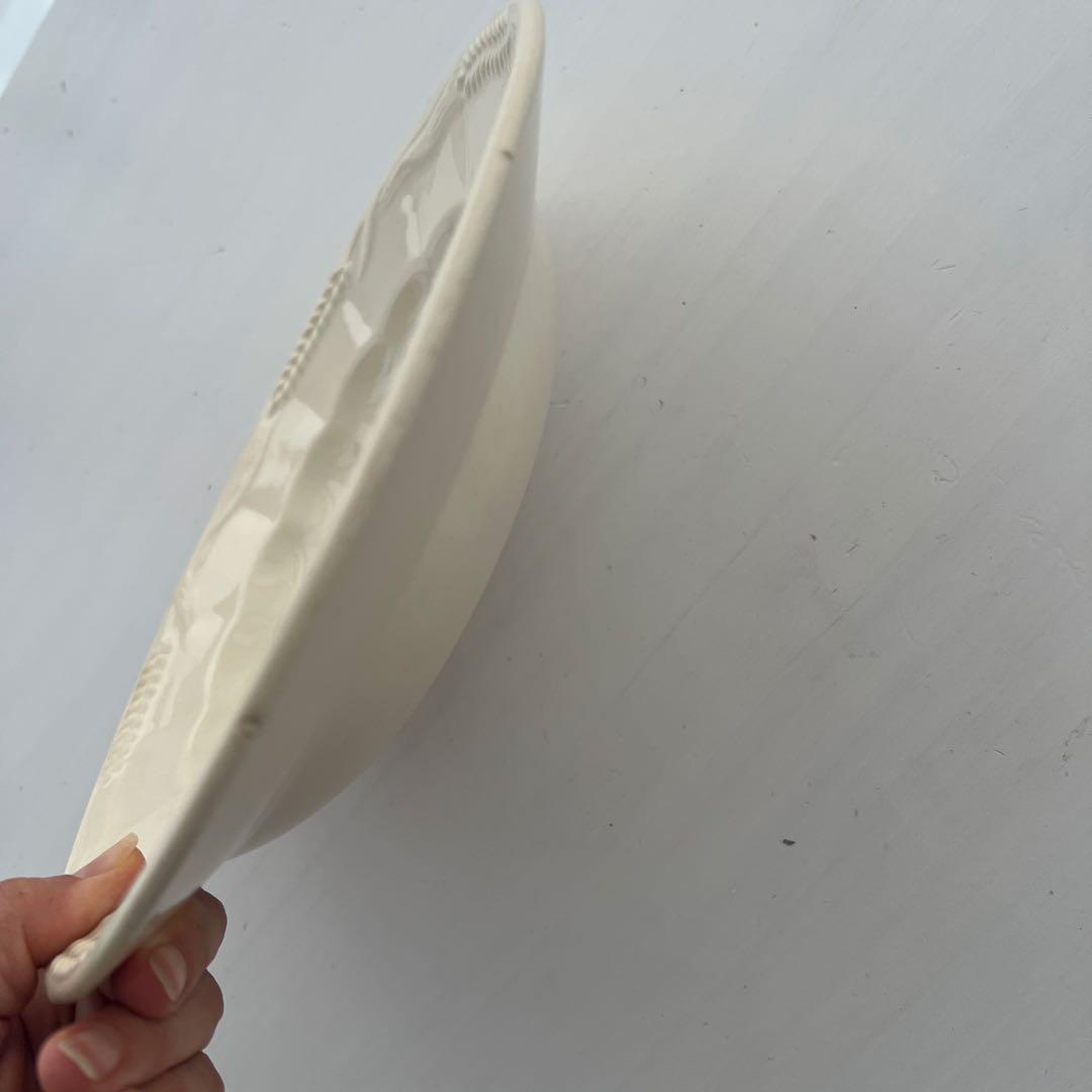 フランスアンティーク　麦の穂のレリーフ　アイボリーのスーププレート2枚セット