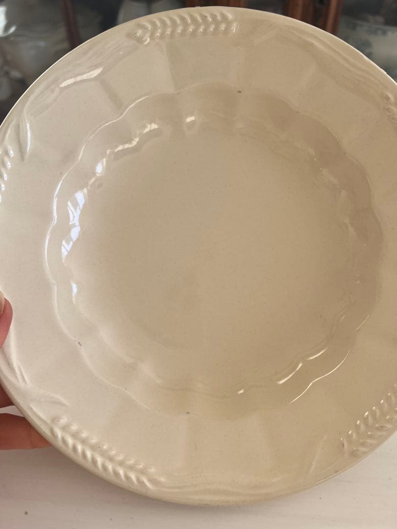 フランスアンティーク　麦の穂のレリーフ　アイボリーのスーププレート2枚セット