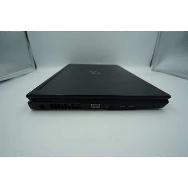 動作◎ 15 富士通 Celeron 2950M SSD256GB オフィス