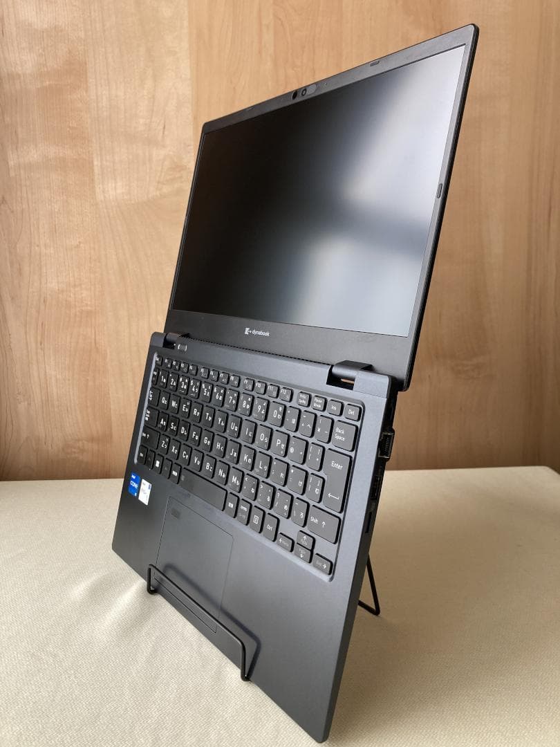 第12世代10コアi5/16G/爆速dynabook G83/顔・指紋認証