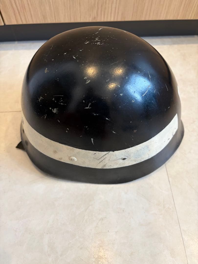 実物　米軍憲兵隊(MP)ヘルメット　オリジナルペイント