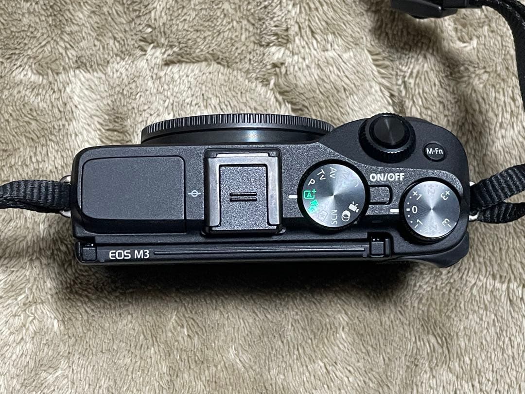 Canon EOS M3 ダブルズームキット2 レンズ用プロテクター付
