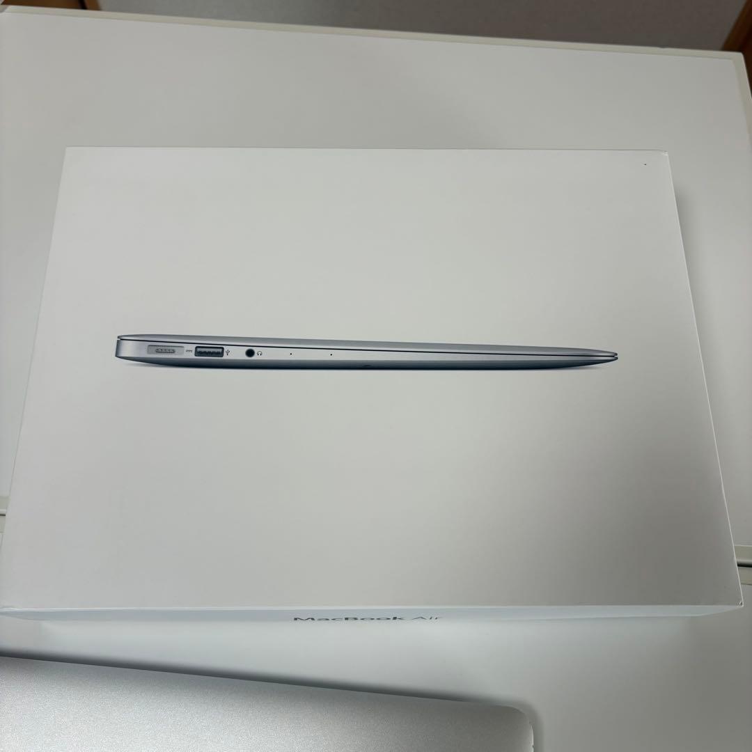 MacBook Air 13 2013 i5 4GB 128GB 初期化済