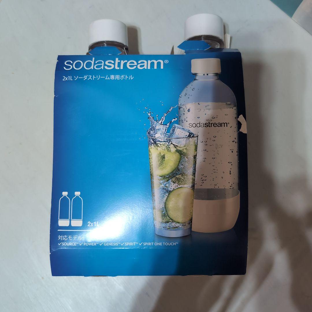 sodastream 卓上炭酸水メーカー　 60L新品ボンベ2本　ボトル2本付き